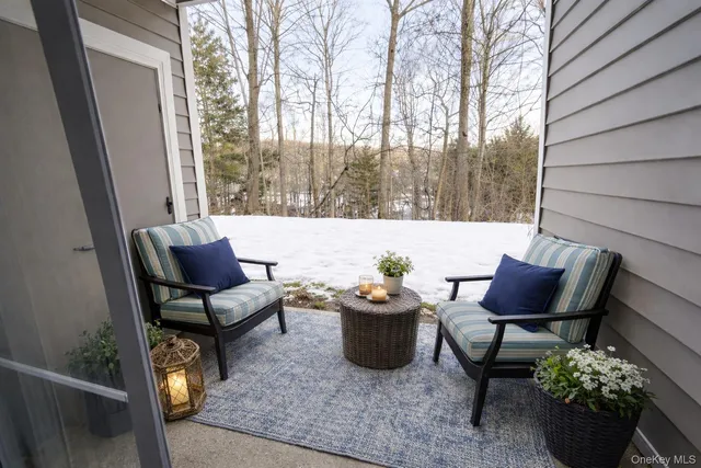 $2,300 | 100 Woodcrest Lane, Unit 102, Mount Kisco, NY 10549