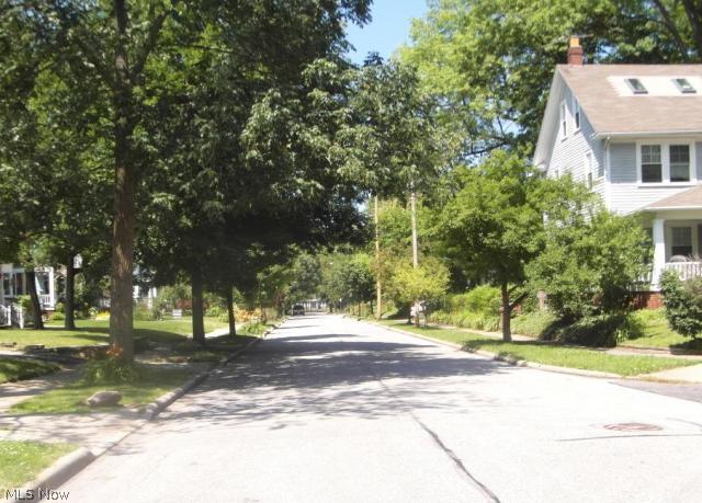 12898 Cedar Road Cleveland, OH 44118 - Photo 10 of 10 Gallery Image 10