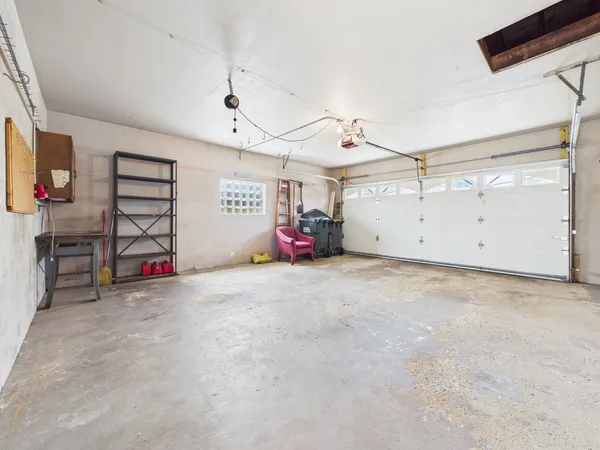 $399,900 | 9275 Clancy Drive, Des Plaines, IL 60016