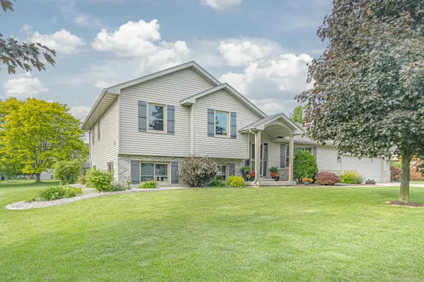$525,000 | 4380 Van Winkle Way, DeForest, WI 53532