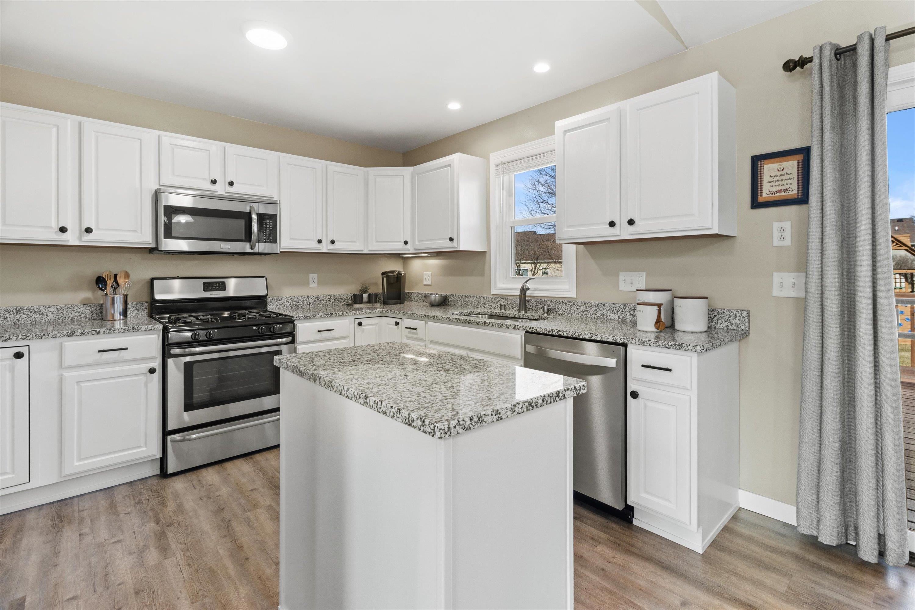 4380 Van Winkle Way DeForest, WI 53532 - Photo 3 of 35