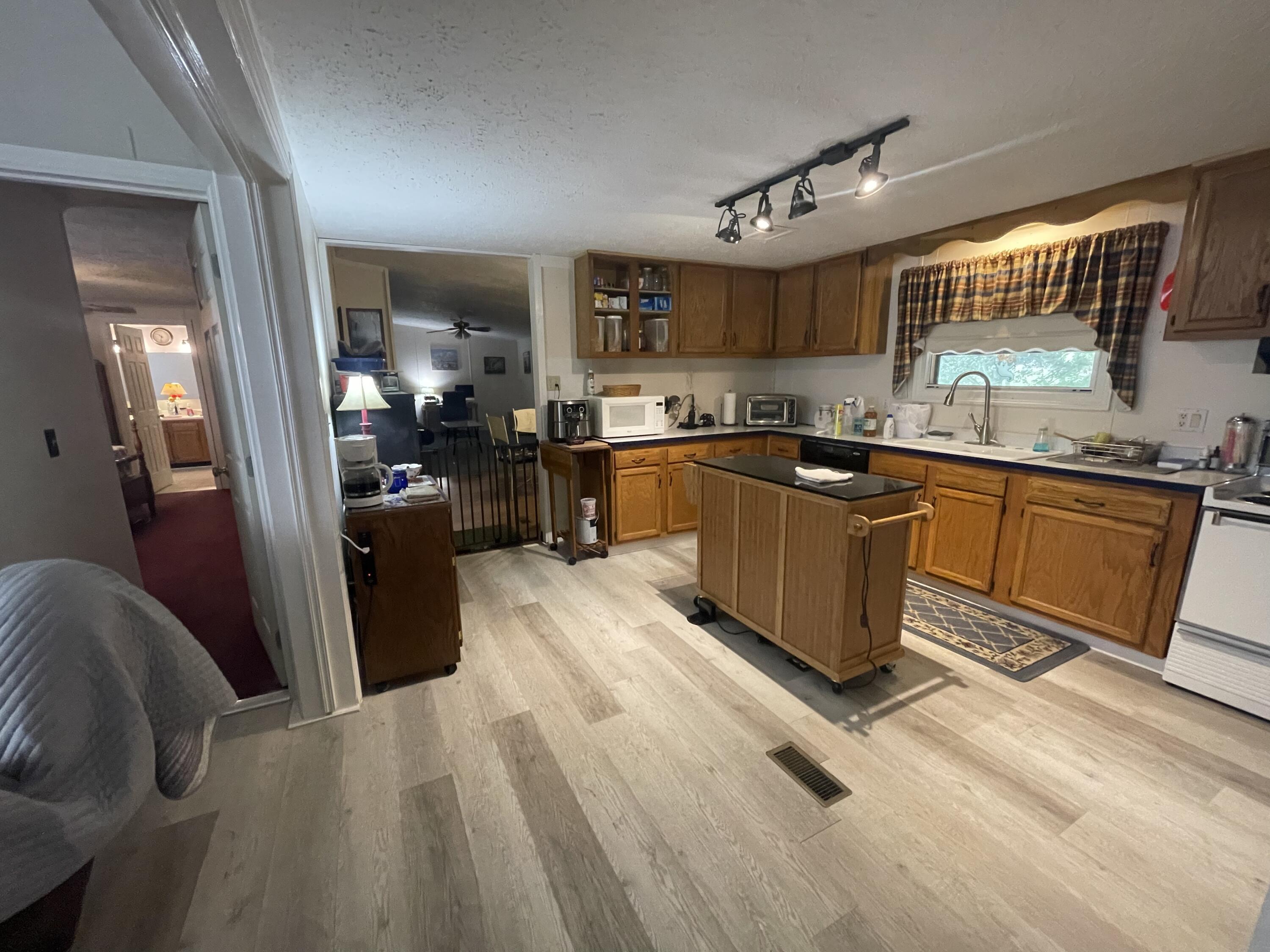 652 Hugh Allison Road Pikeville, TN 37367 - Photo 8 of 27 4BB6074B-C68D-47BA-86AE-6A7E18E4E3D5