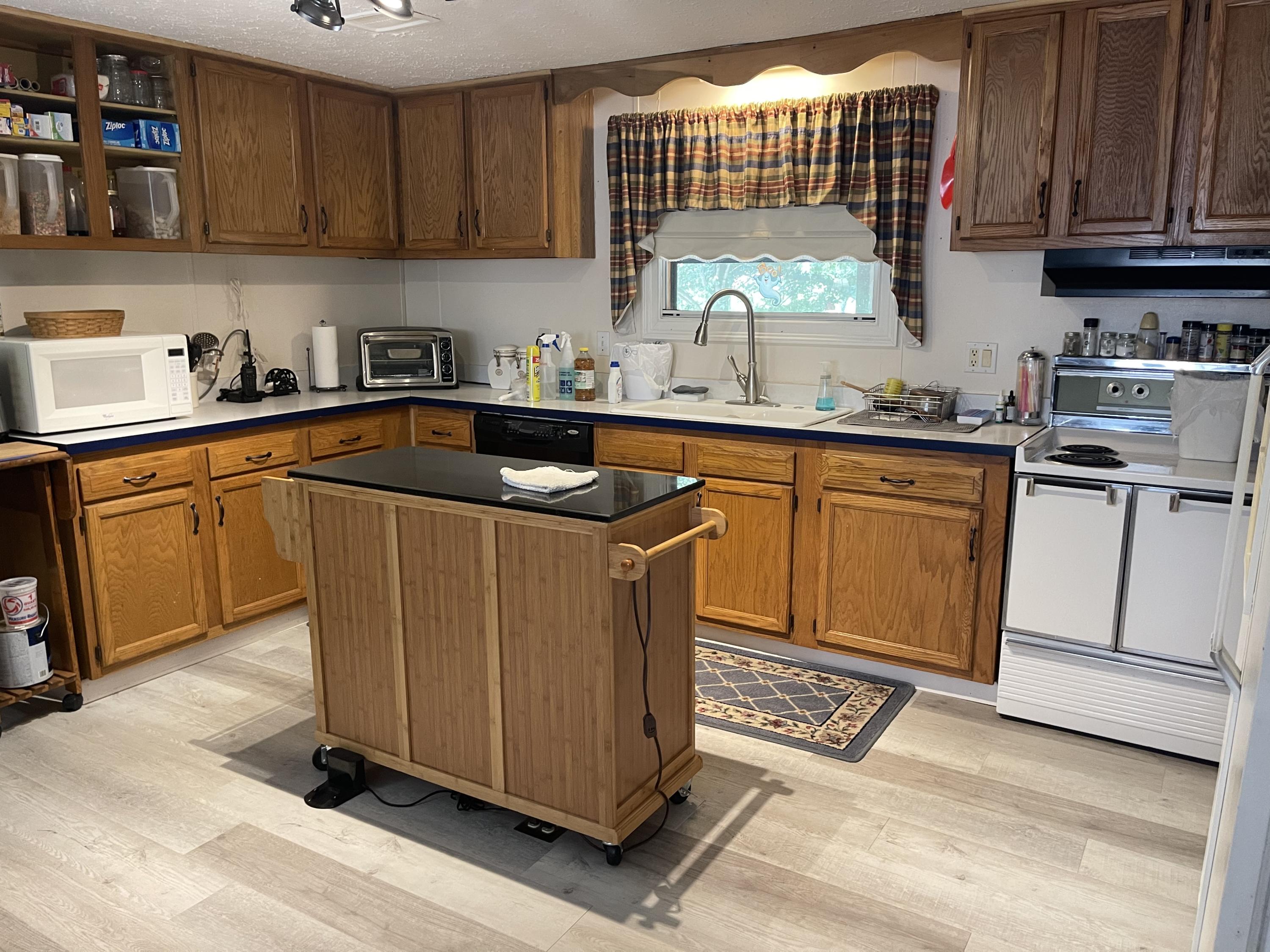652 Hugh Allison Road Pikeville, TN 37367 - Photo 9 of 27 34A99142-51F5-4C27-BFBD-2240AA0BF5D8