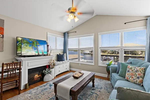 $949,900 | 3337 Mangrove Drive, Hernando Beach, FL 34607