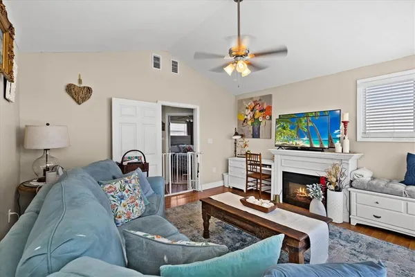 $949,900 | 3337 Mangrove Drive, Hernando Beach, FL 34607