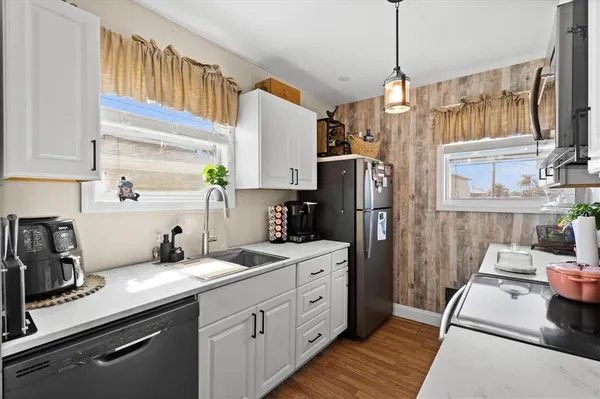 $949,900 | 3337 Mangrove Drive, Hernando Beach, FL 34607