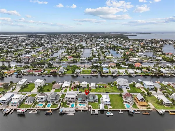 $949,900 | 3337 Mangrove Drive, Hernando Beach, FL 34607