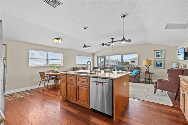 $949,900 | 3337 Mangrove Drive, Hernando Beach, FL 34607