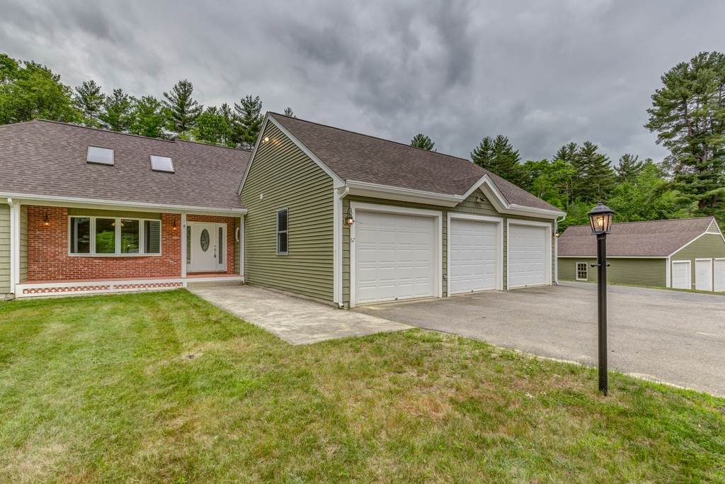 67 Pepperell Road Brookline, NH 03033 - Photo 2 of 35