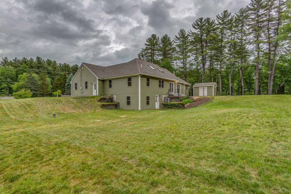 67 Pepperell Road Brookline, NH 03033 - Photo 32 of 35
