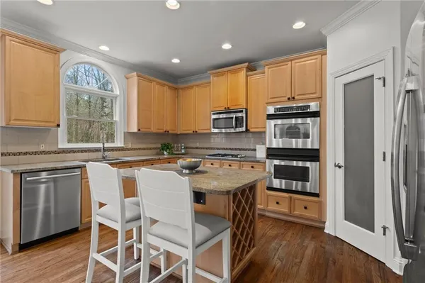 $850,000 | 3640 Hamby Oaks Drive, Alpharetta, GA 30004