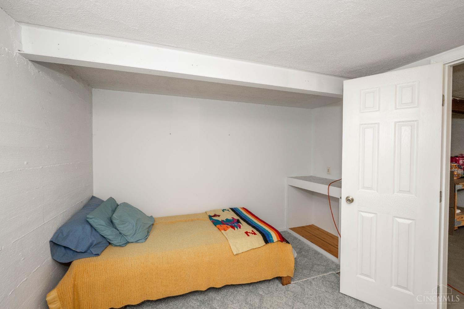 4451 Jessup Road Cincinnati, OH 45247 - Photo 31 of 43 Lower level flex room