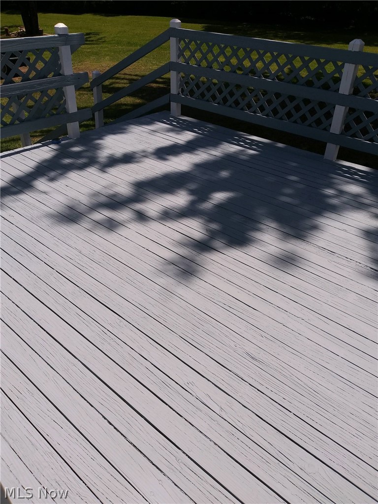 2775 South Meridian Road Youngstown, OH 44511 - Photo 22 of 27 Back Deck.