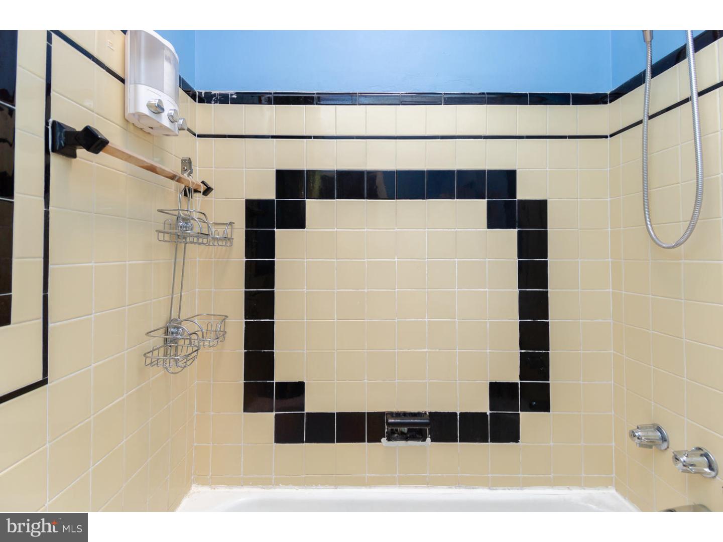 7704 Oakley Road Upper Darby, PA 19082 - Photo 17 of 22
