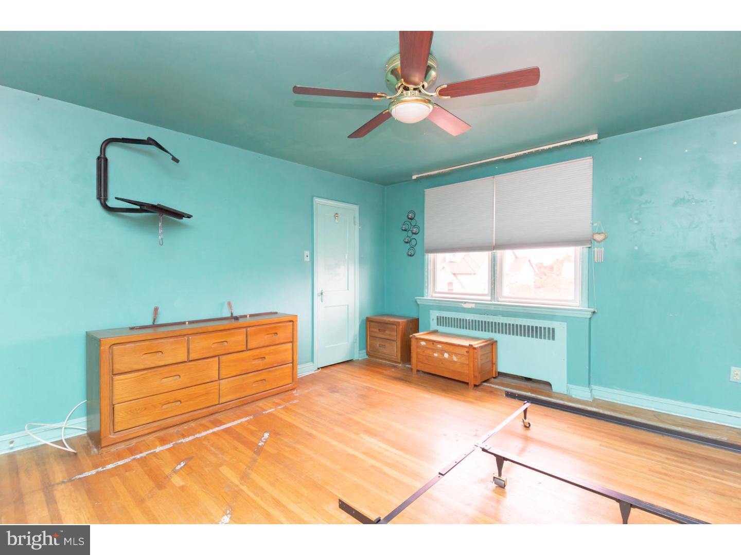 7704 Oakley Road Upper Darby, PA 19082 - Photo 4 of 22