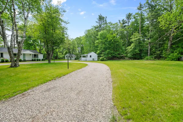 $1,350,000 | 11 Wildes District Road, Kennebunkport, ME 04046