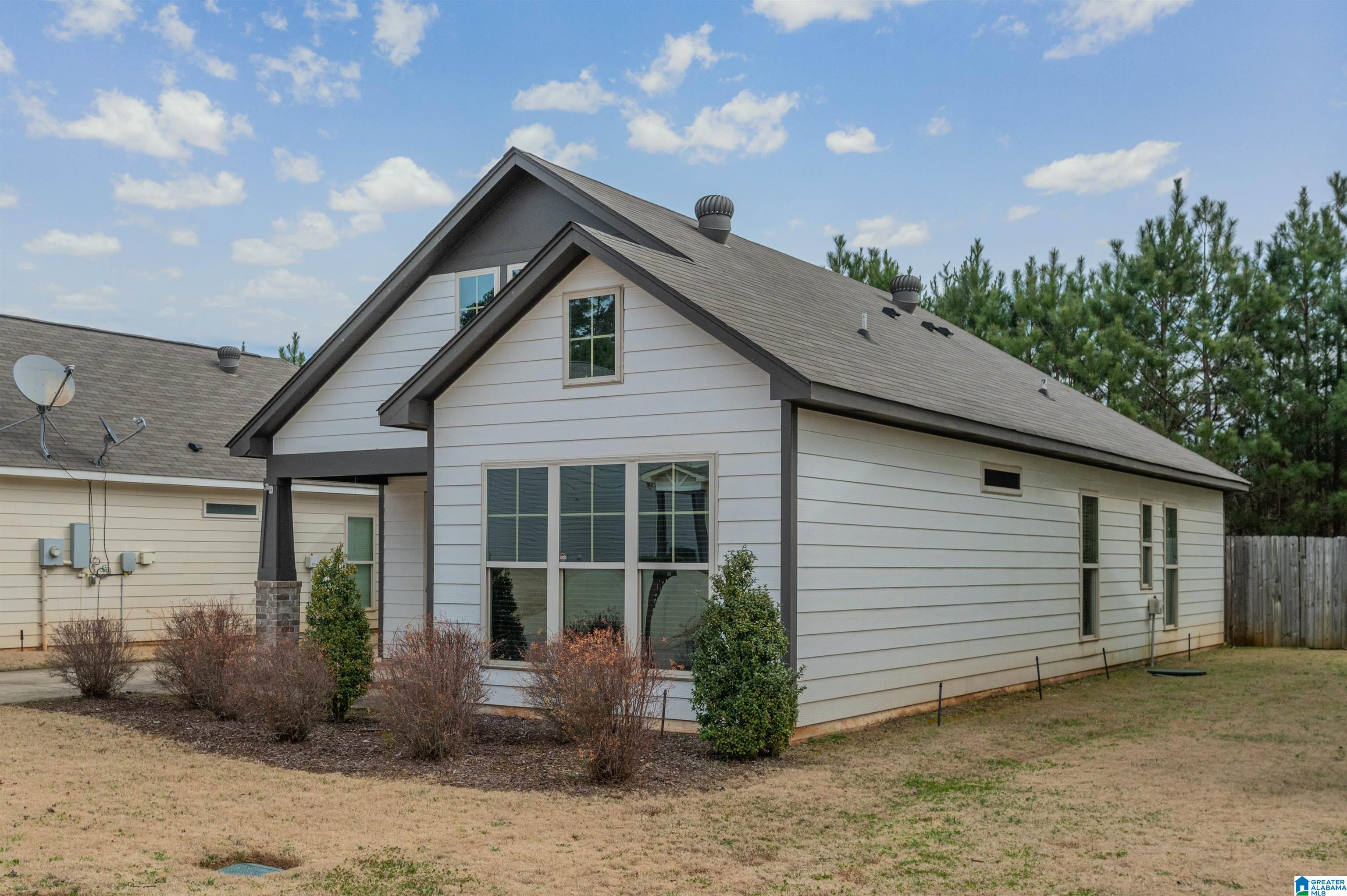 565 Briar Ridge Circle Odenville, AL 35120 - Photo 5 of 35