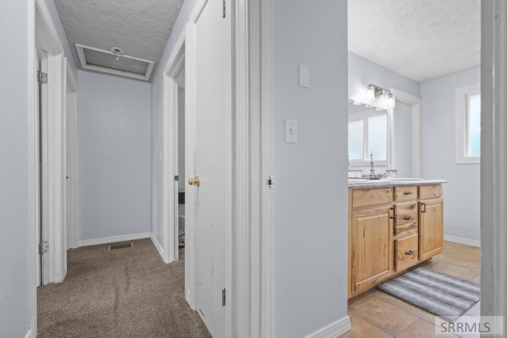 202 West 3rd South Sugar City, ID 83448 - Photo 39 of 52