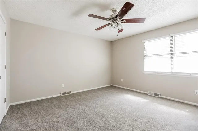 $1,795 | 1417 North Millburn Avenue, Independence, MO 64056