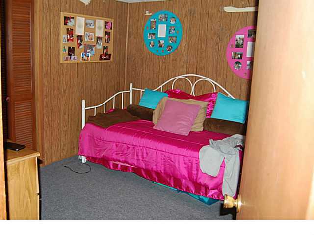 10374 Butler Road Northeast Newark, OH 43055 - Photo 18 of 24 Gallery Image 18