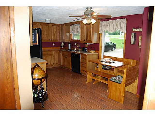 10374 Butler Road Northeast Newark, OH 43055 - Photo 5 of 24 Gallery Image 5