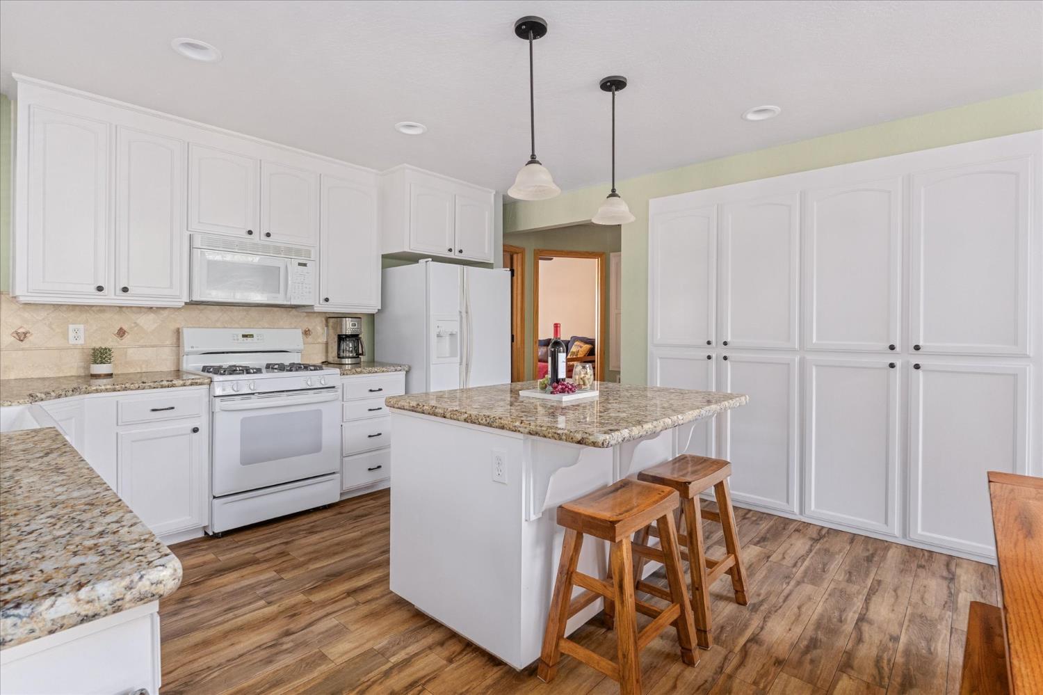 2203 Karock Road Dorrington, CA 95223 - Photo 17 of 54
