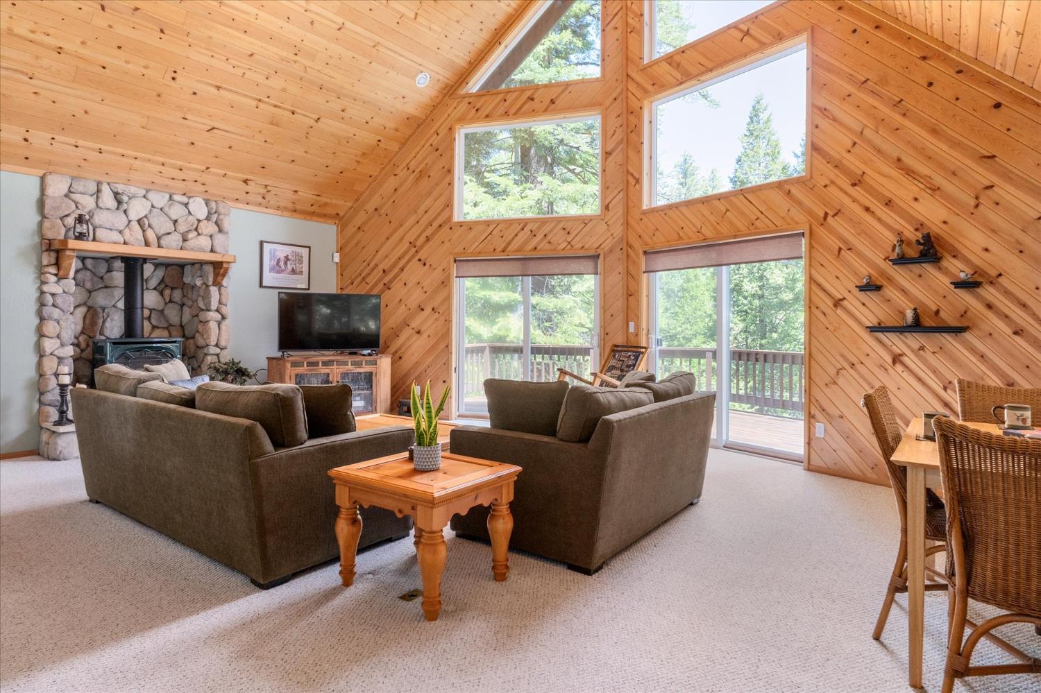 2203 Karock Road Dorrington, CA 95223 - Photo 5 of 54