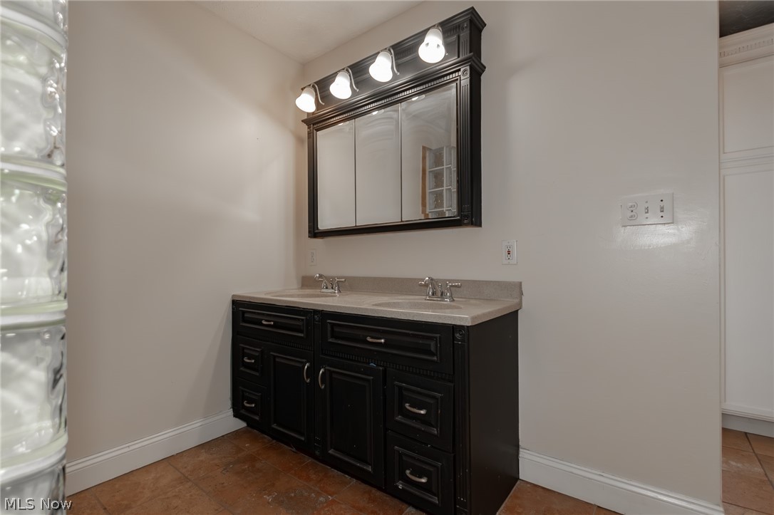 30200 Ridge Road Wickliffe, OH 44092 - Photo 33 of 43 Master Bathroom
