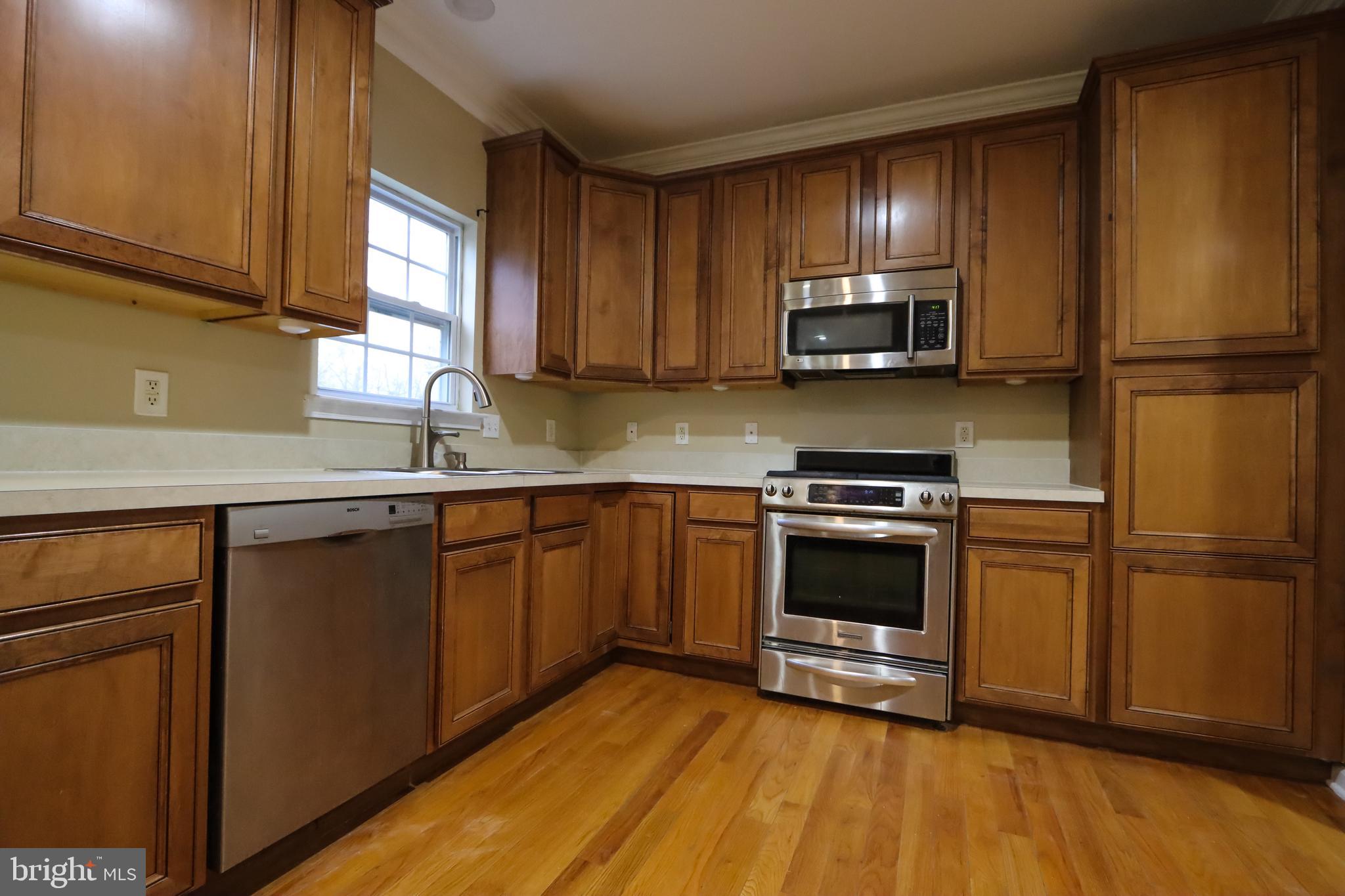 2002 Beverly Road Burlington Township, NJ 08016 - Photo 16 of 42 Gallery Image 16