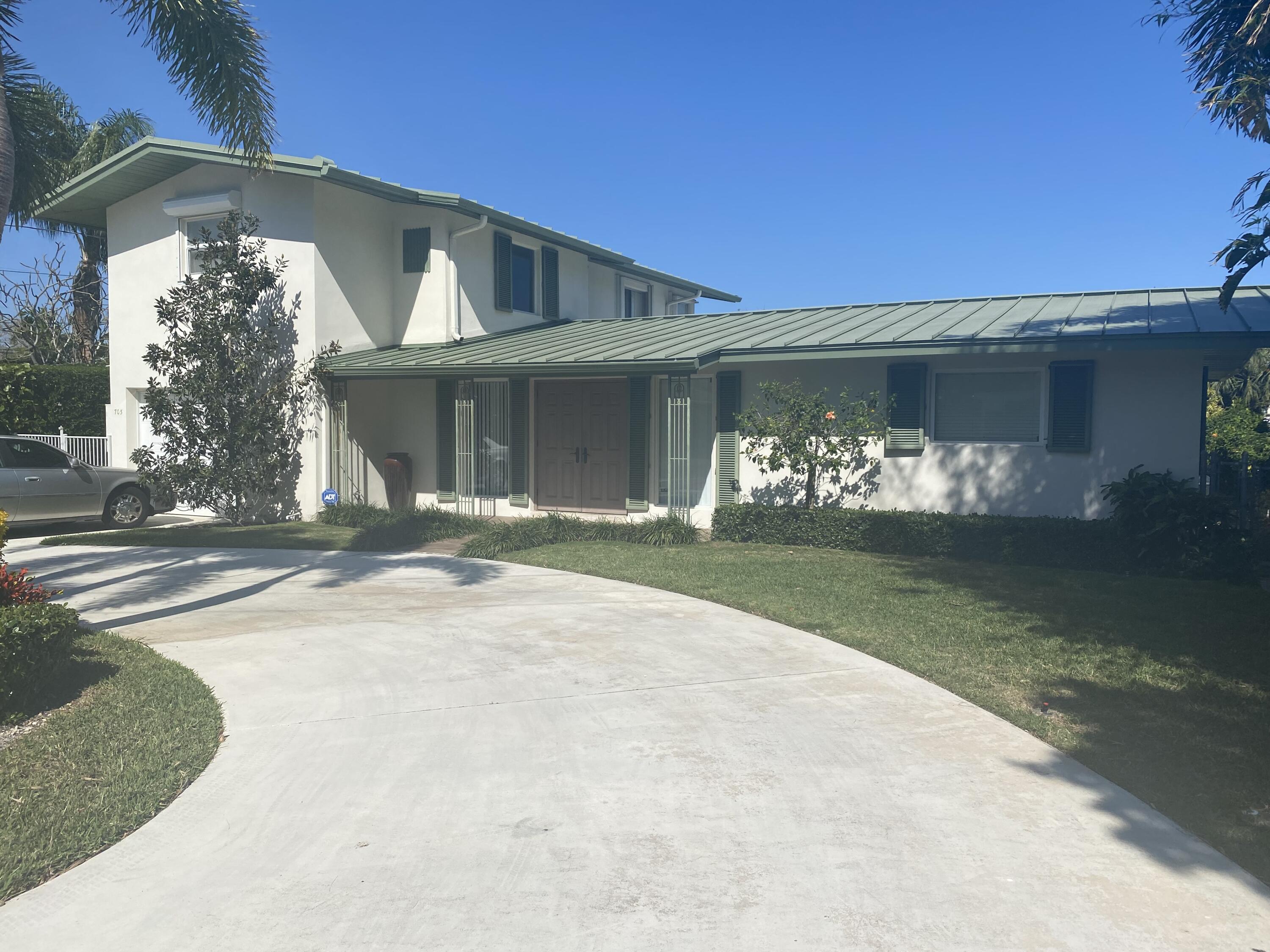 705 Paulina Road Jupiter, FL 33477 - Photo 3 of 9 3
