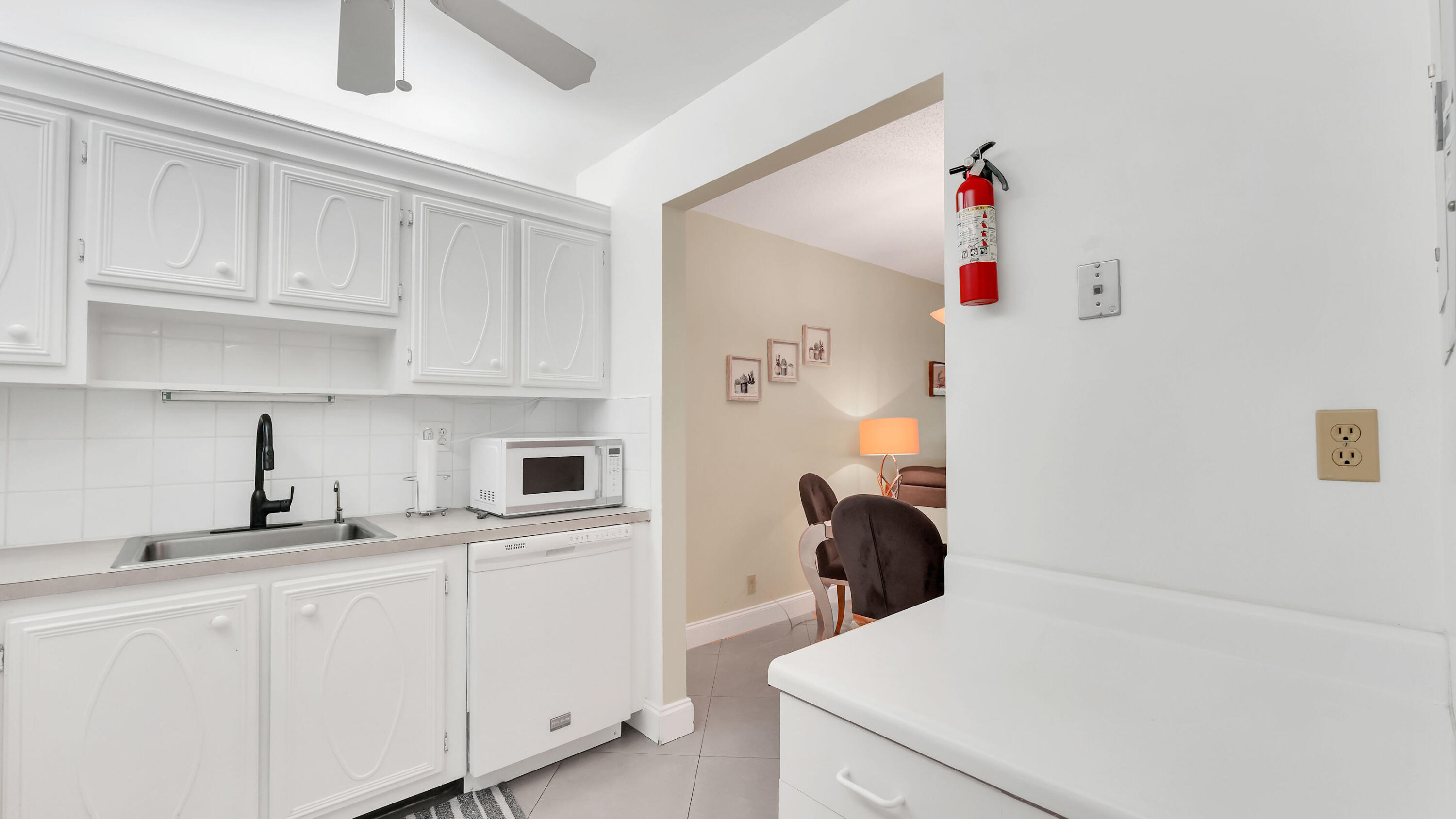 5640 Southwest 3rd Place, Unit 216 Margate, FL 33068 - Photo 19 of 41 DSC09207