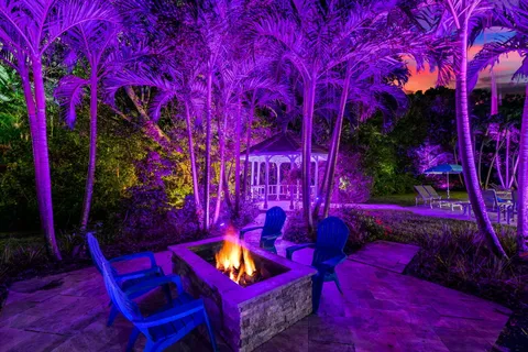 a view of livingroom with furniture and window