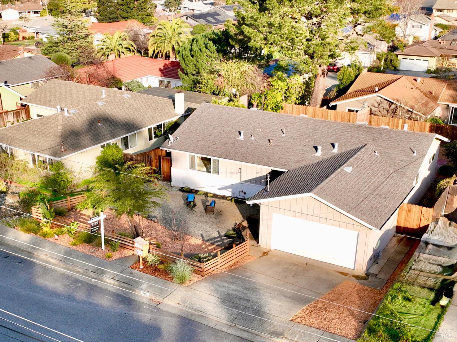 587 Tanbark Terrace San Rafael, CA 94903 - Photo 4 of 51