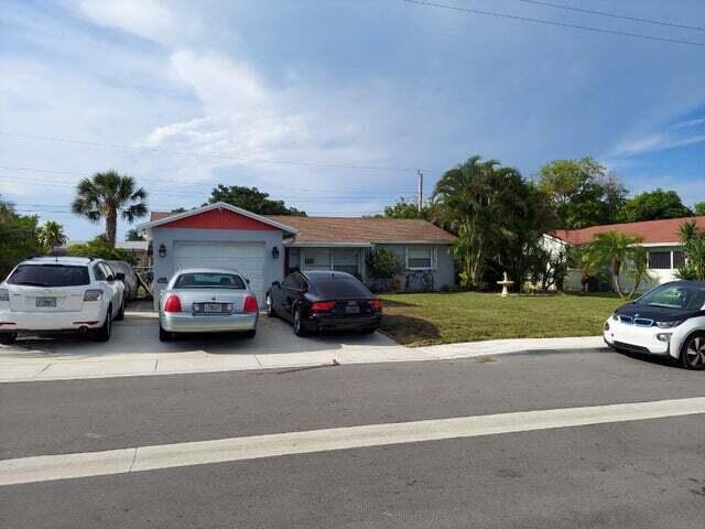 1320 West 26th Court Riviera Beach, FL 33404 - Photo 6 of 17 1320 PARKING AND GARAGE