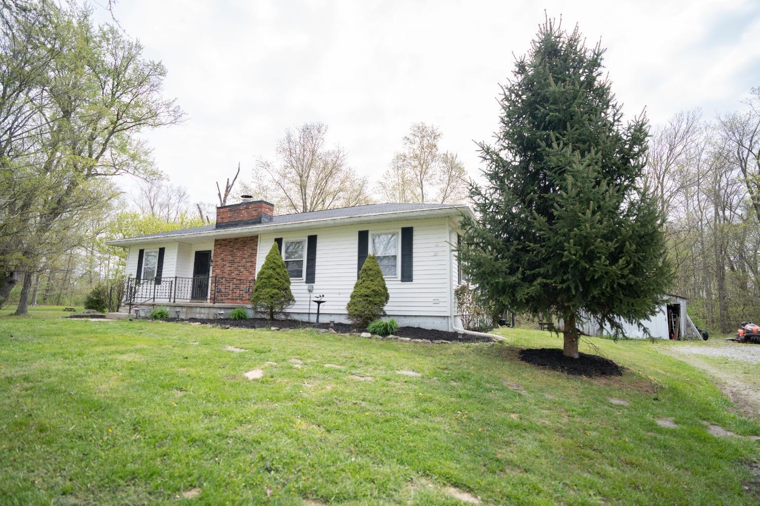 1516 Lenroot Road Bethel, OH 45106 - Photo 2 of 22 Gallery Image 2