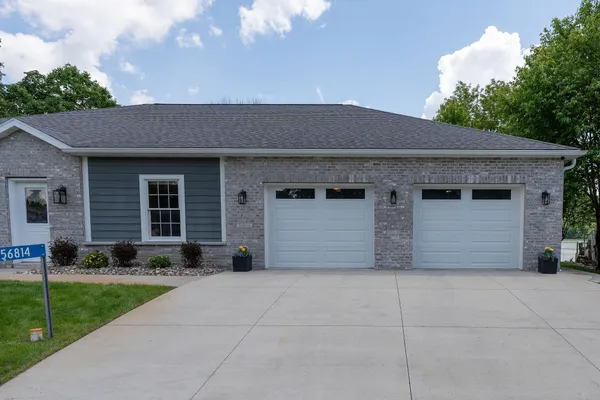 $950,000 | 56814 402nd Avenue, Mazeppa, MN 55956