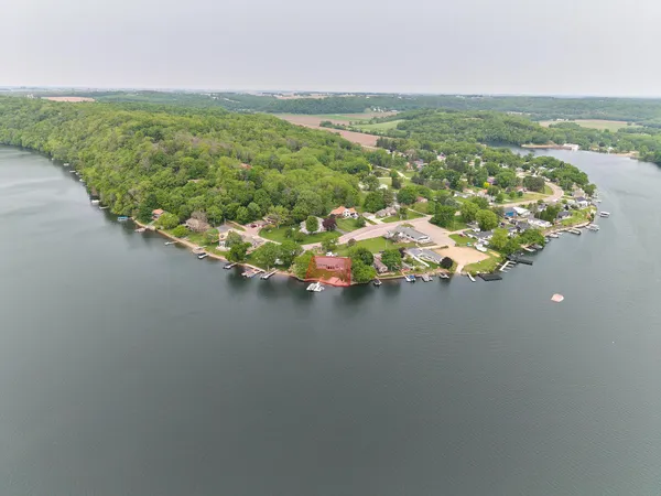 $950,000 | 56814 402nd Avenue, Mazeppa, MN 55956