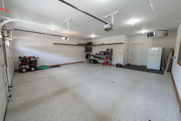 $950,000 | 56814 402nd Avenue, Mazeppa, MN 55956