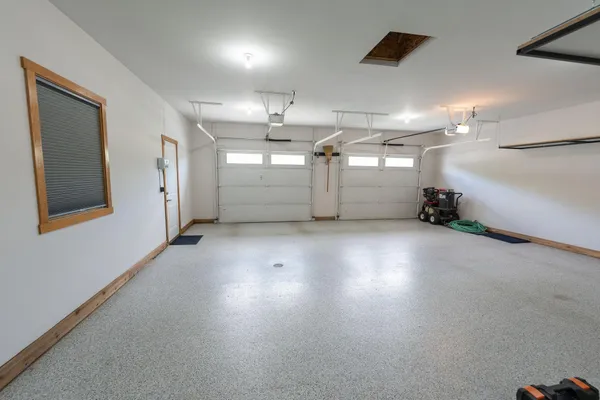 $950,000 | 56814 402nd Avenue, Mazeppa, MN 55956