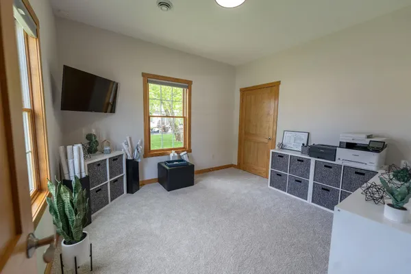 $950,000 | 56814 402nd Avenue, Mazeppa, MN 55956