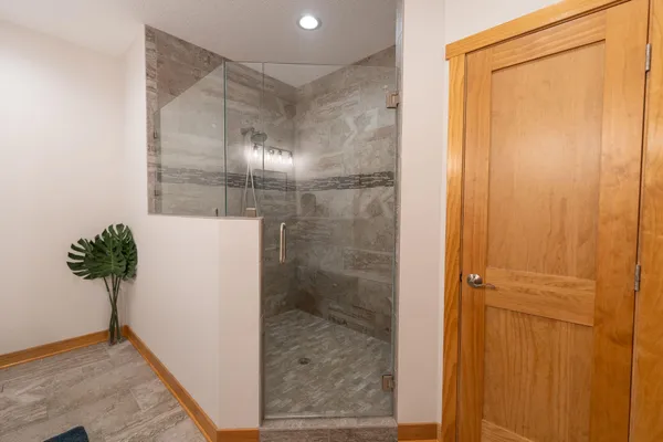 $950,000 | 56814 402nd Avenue, Mazeppa, MN 55956