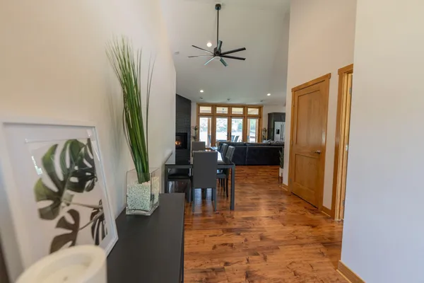 $950,000 | 56814 402nd Avenue, Mazeppa, MN 55956
