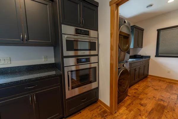$950,000 | 56814 402nd Avenue, Mazeppa, MN 55956