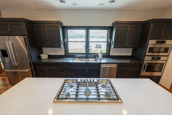 $950,000 | 56814 402nd Avenue, Mazeppa, MN 55956