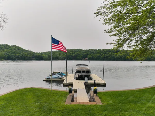$950,000 | 56814 402nd Avenue, Mazeppa, MN 55956
