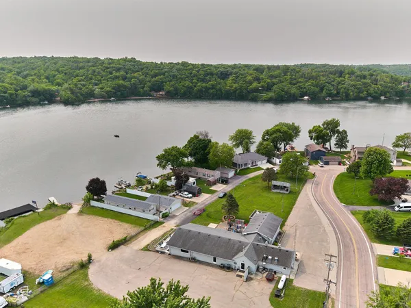 $950,000 | 56814 402nd Avenue, Mazeppa, MN 55956