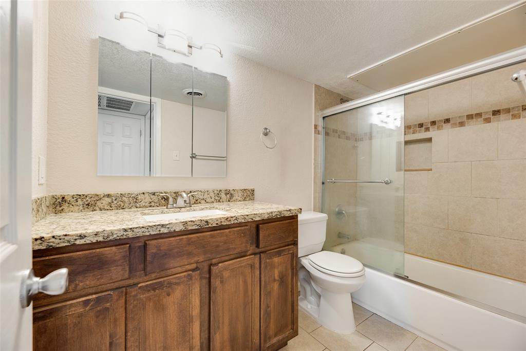 5109 Cedar Springs Road, Unit 115 Dallas, TX 75235 - Photo 9 of 16 Clean and spacious bath