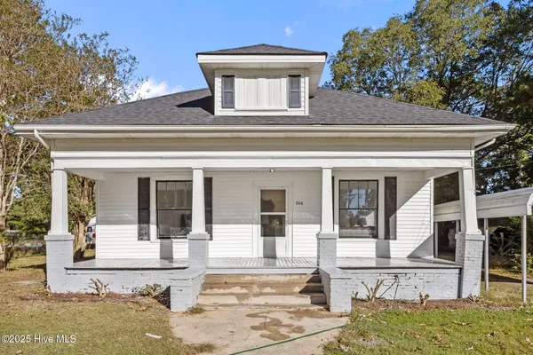 $145,000 | 306 West 2nd Street, Robersonville, NC 27871