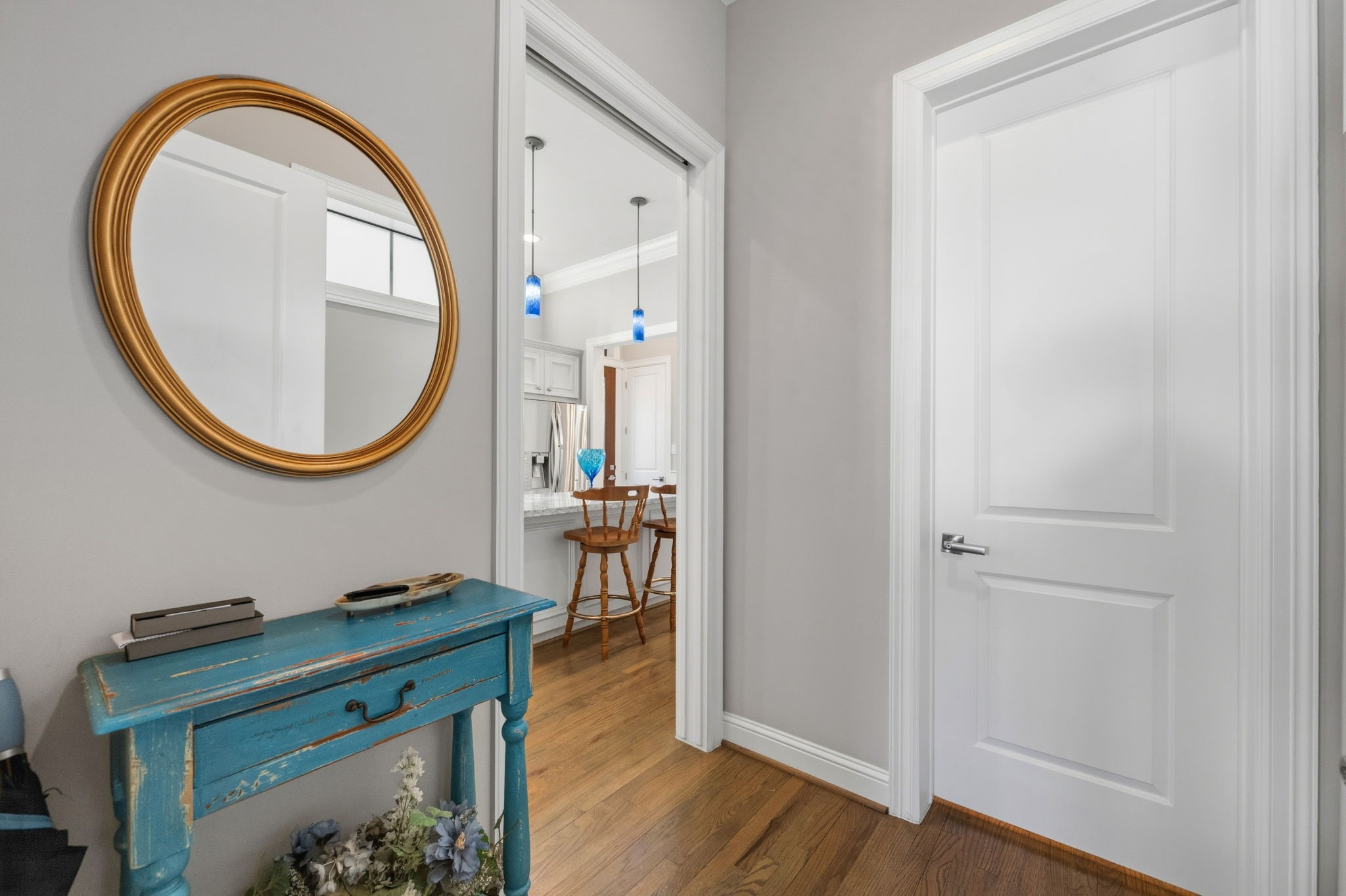 1235 West Bell Street, Unit A Houston, TX 77019 - Photo 10 of 38 Convenient garage entryway.