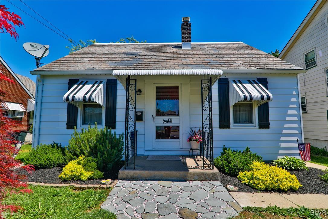 808 Maple Street Bethlehem, PA 18018 - Photo 1 of 18 Gallery Image 1